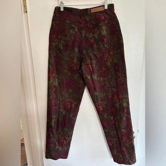 Vintage Bill Blass Floral Straight leg Jeans in Burgundy and Olive - Picture 4 of 8